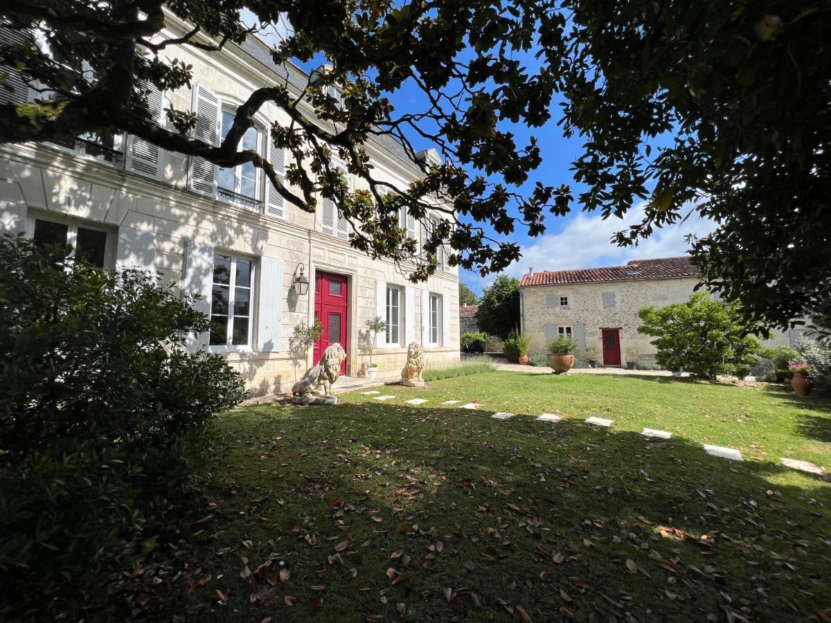 Chambres D'Hotes Dans Maison De Maitre Chaniers Ngoại thất bức ảnh